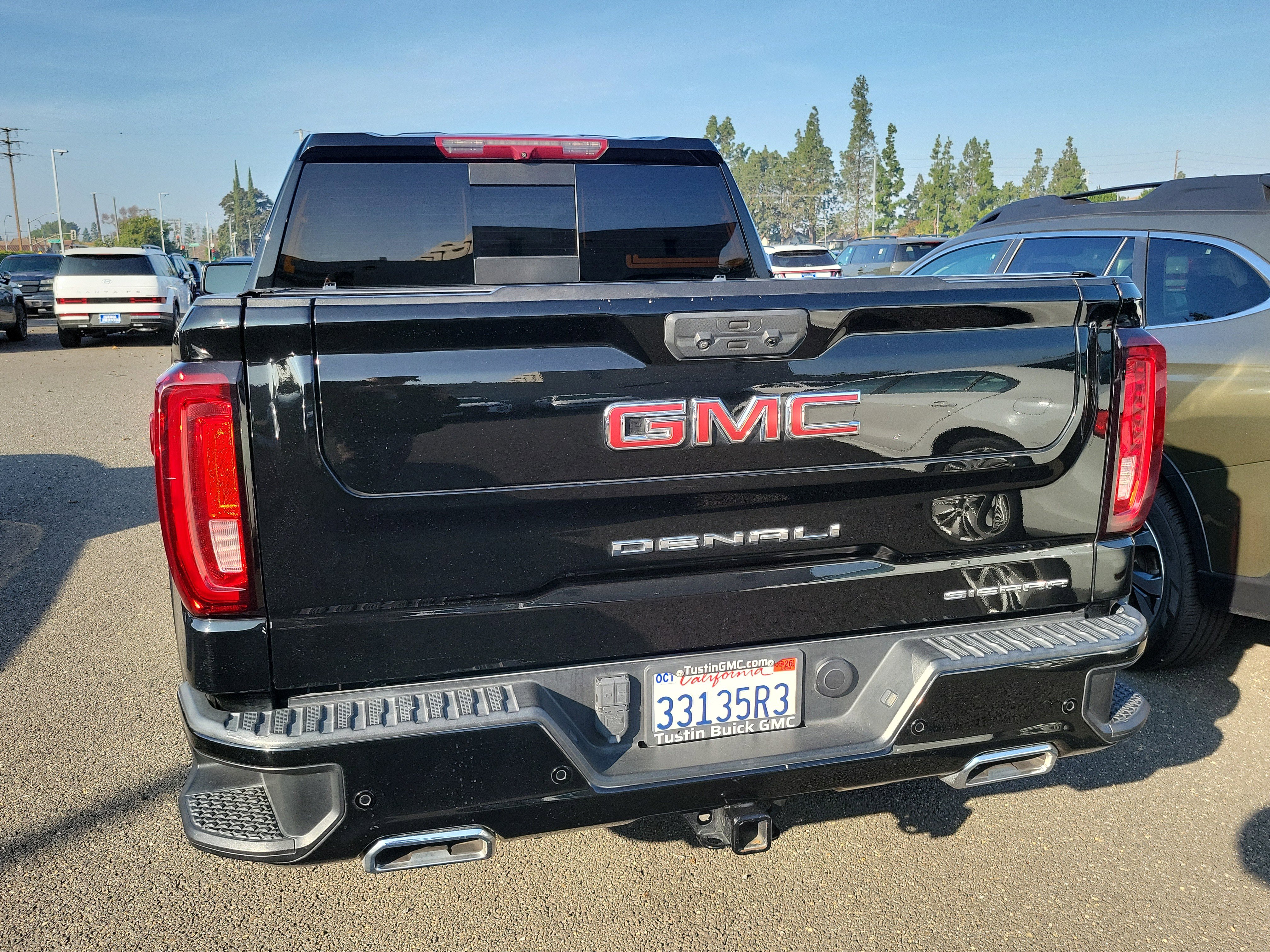 Used 2022 GMC Sierra 1500 Denali image 3