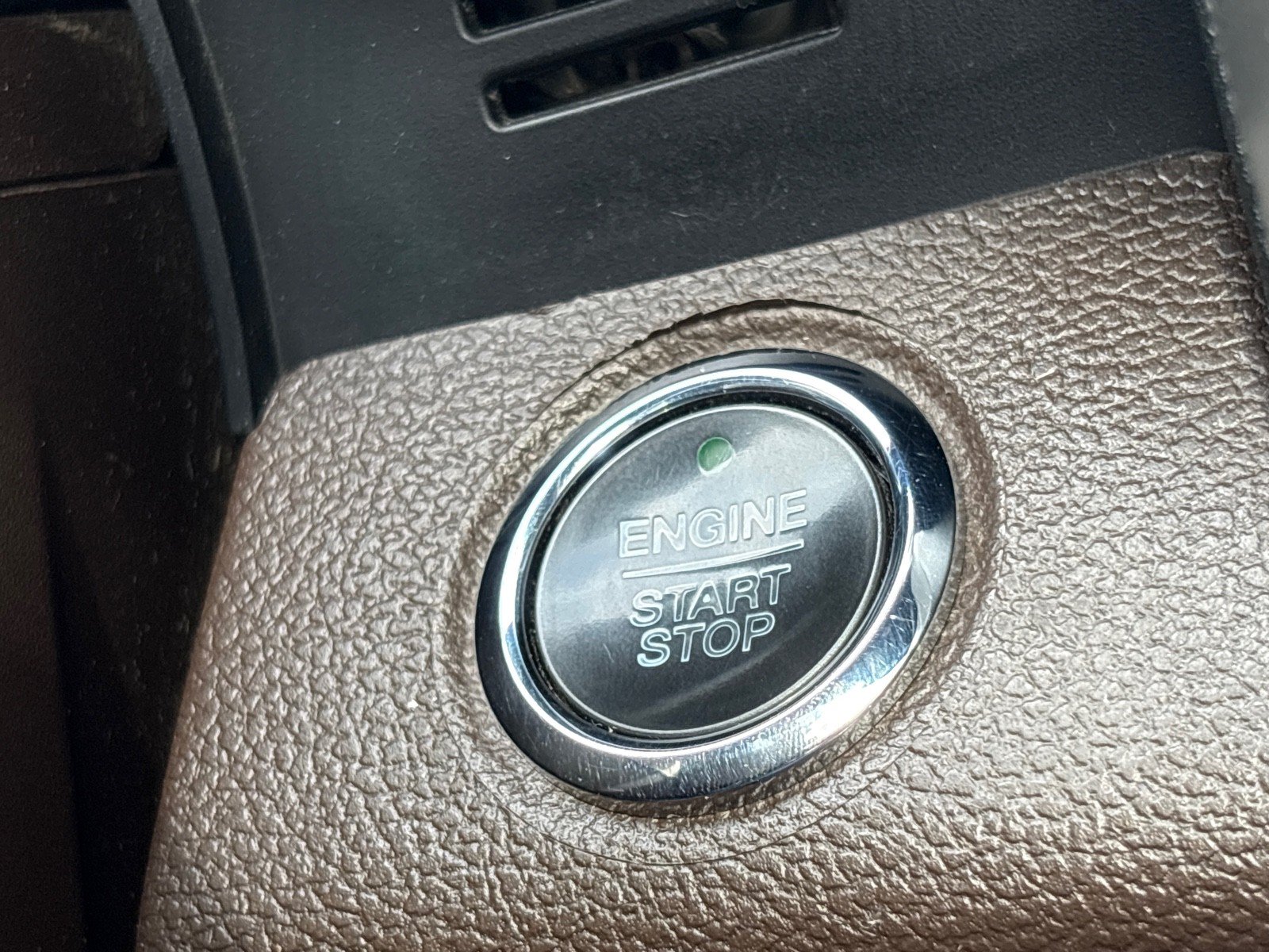 Used 2019 Ford F150 King Ranch w/ Equipment Group 601A Luxury AWD/4WD image 20