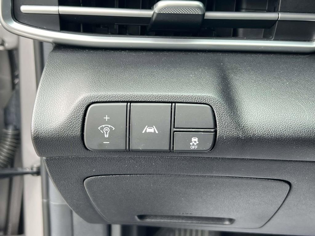Certified 2023 Hyundai Elantra SEL w/ Preferred Accessory Package FWD image 20