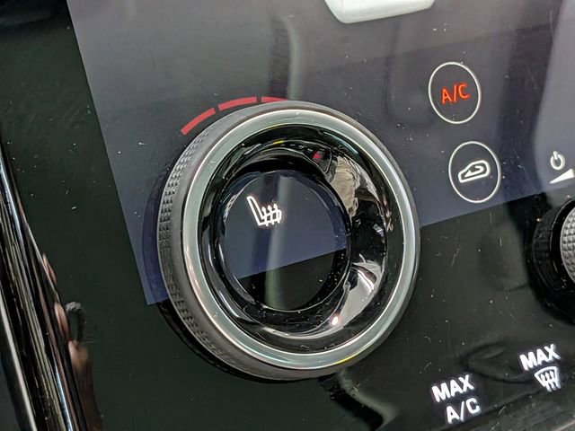 Used 2020 Land Rover Range Rover Velar S image 16