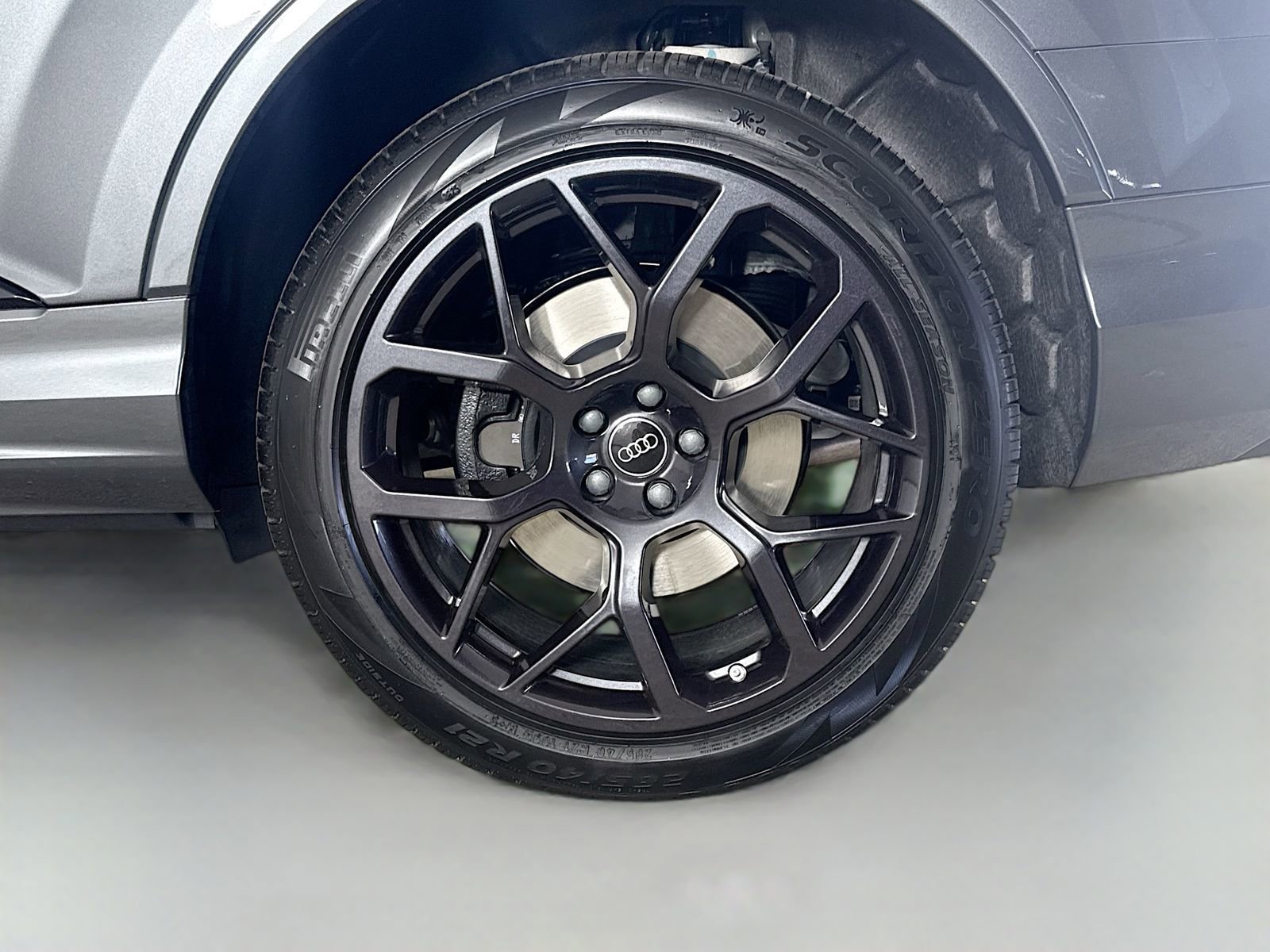 New 2026 Audi SQ7 Premium Plus AWD/4WD image 34