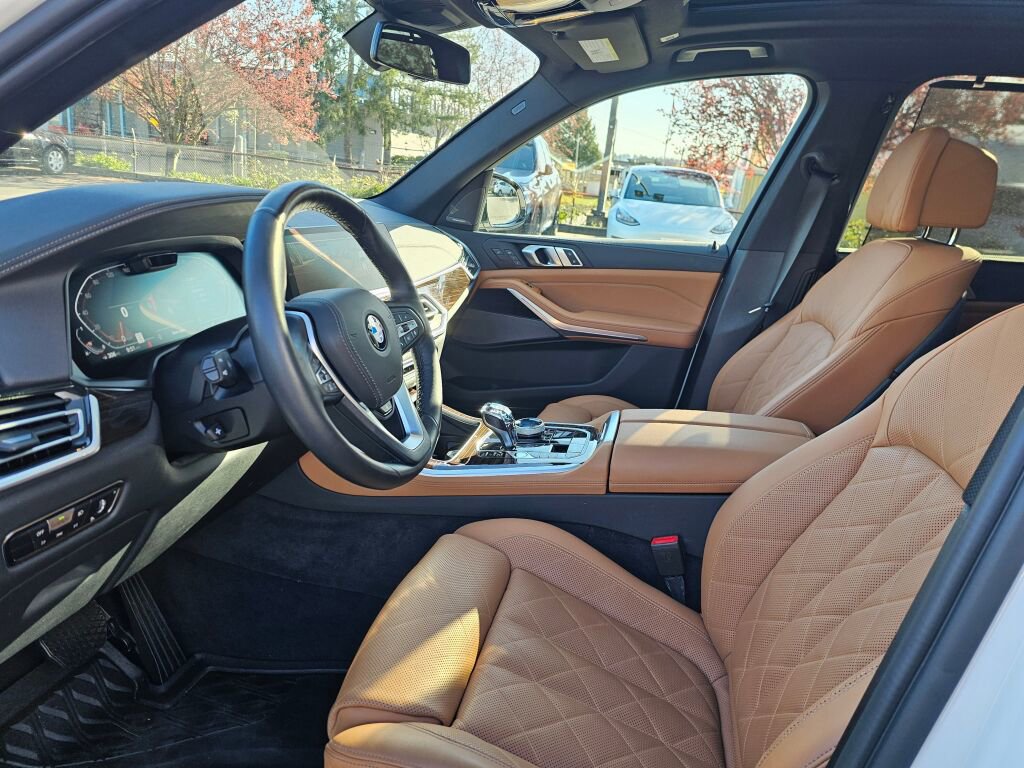 Used 2023 BMW X5 xDrive40i w/ Executive Package image 25
