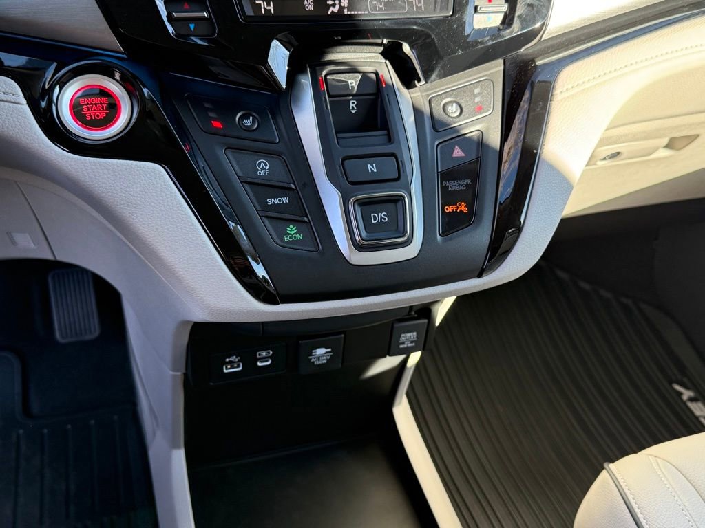 Certified 2026 Honda Odyssey Touring image 28