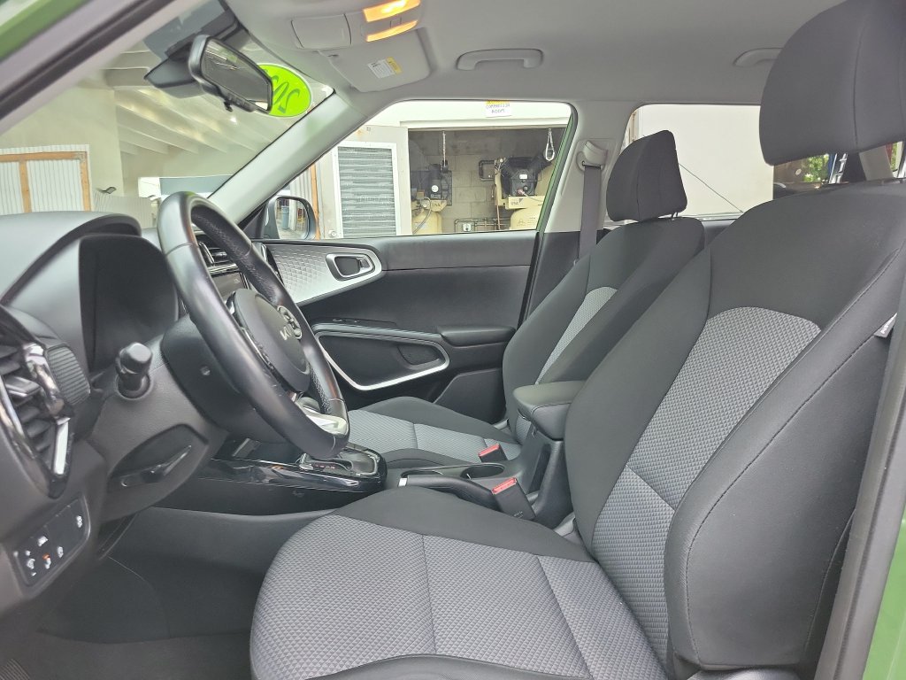 Certified 2022 Kia Soul X-Line FWD image 2