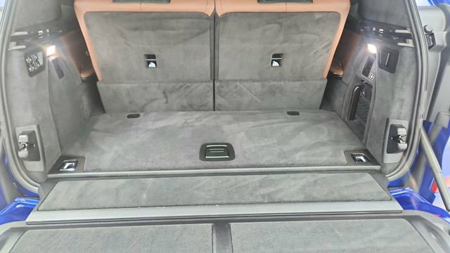 Used 2025 BMW X7 M60i image 15