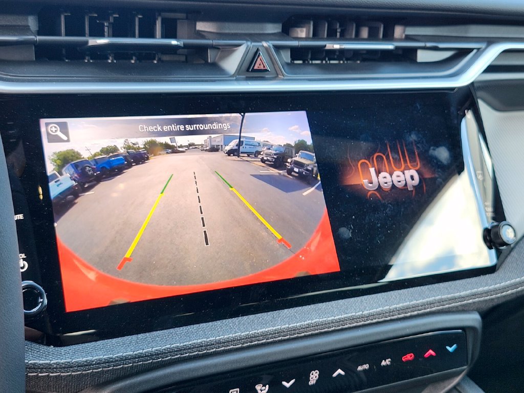 New 2026 Jeep Cherokee Laredo AWD/4WD image 21