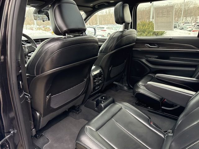 Used 2024 Jeep Grand Cherokee L Limited w/ Luxury Tech Group II image 26