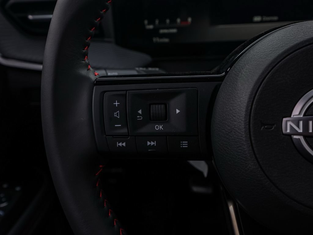 New 2026 Nissan Kicks SR FWD image 26
