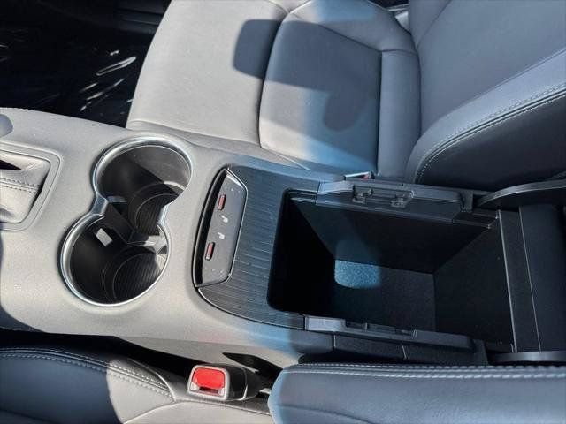 Certified 2024 Toyota Venza XLE AWD/4WD image 88