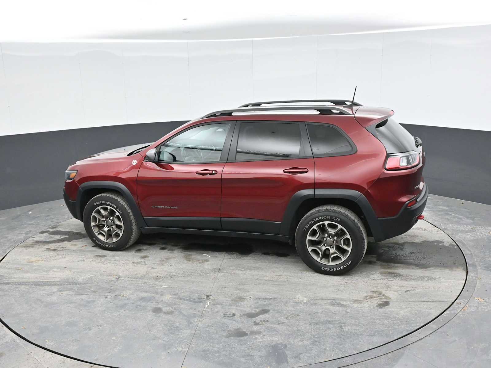 Used 2021 Jeep Cherokee Trailhawk w/ Sun, Sound & Nav Group image 11