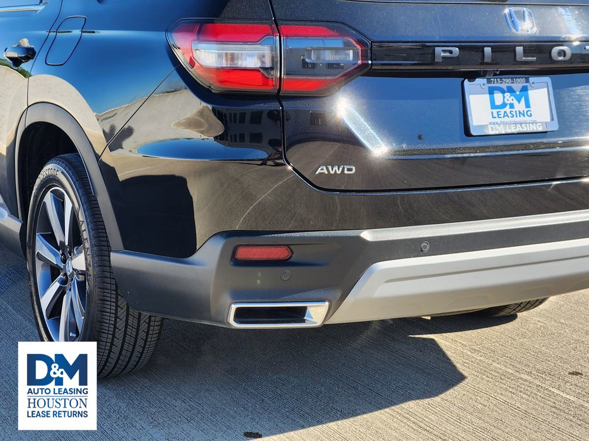 Used 2025 Honda Pilot Touring image 15