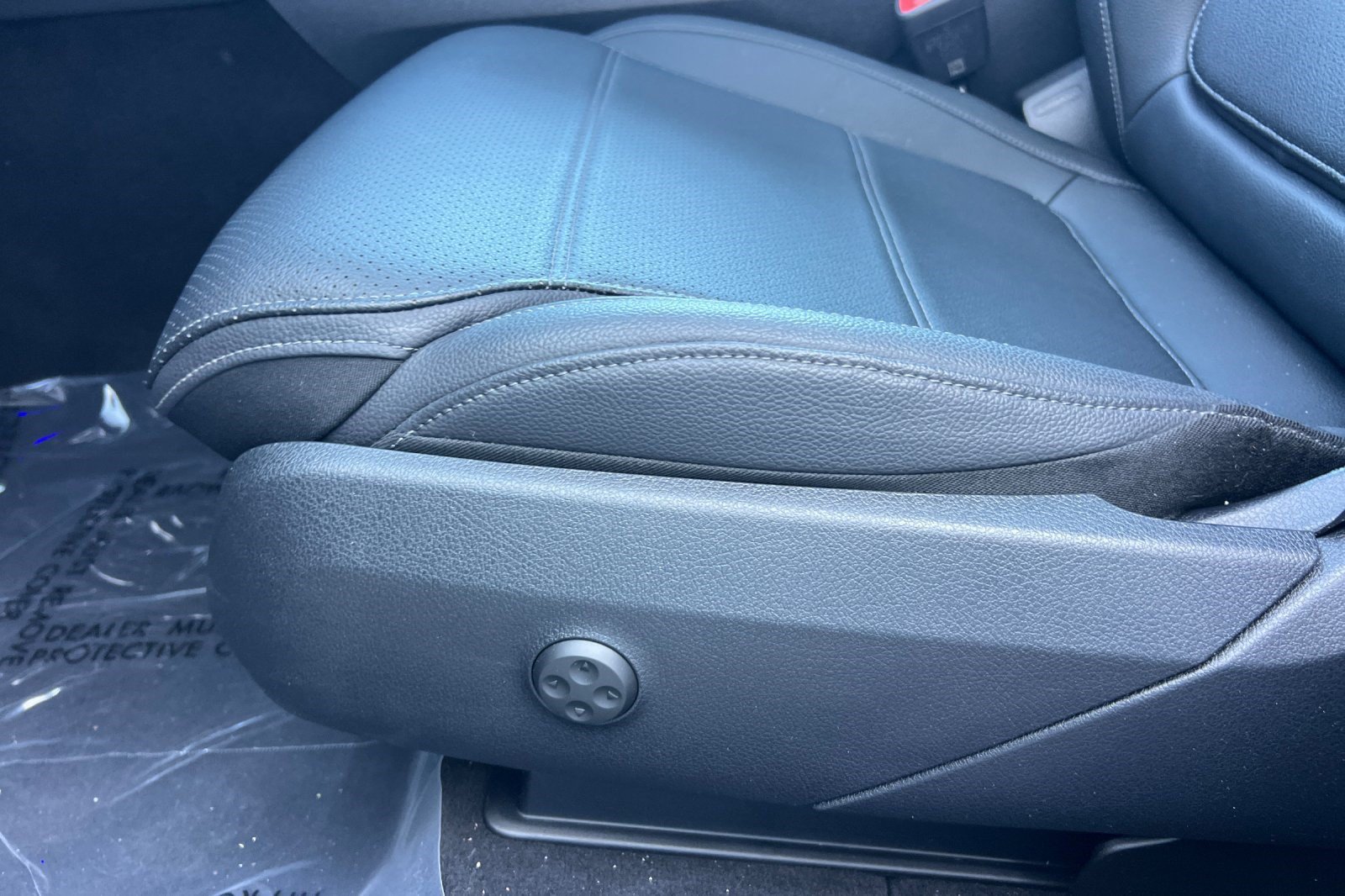 Certified 2026 Mercedes-Benz GLC 300 image 14