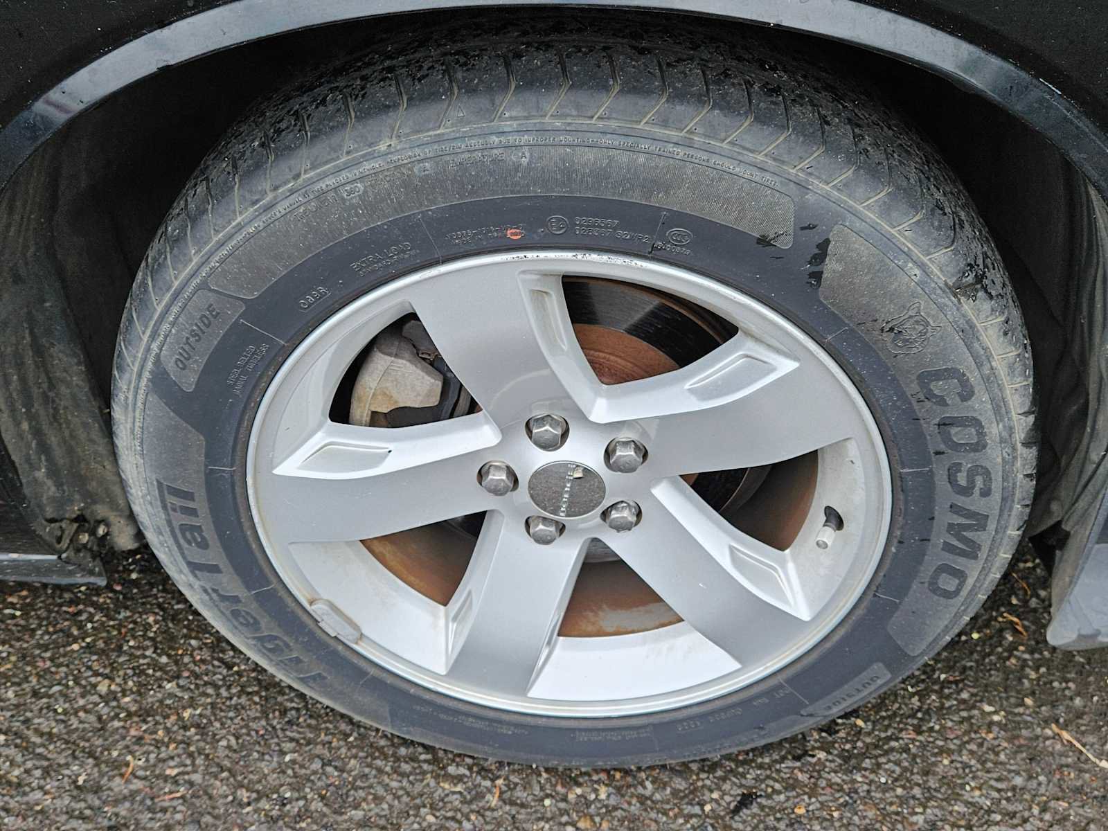 Used 2012 Dodge Challenger SXT w/ Sound Group RWD image 9