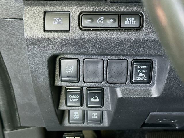 Used 2023 Nissan Frontier PRO-4X w/ Pro-4X Premium Package image 11