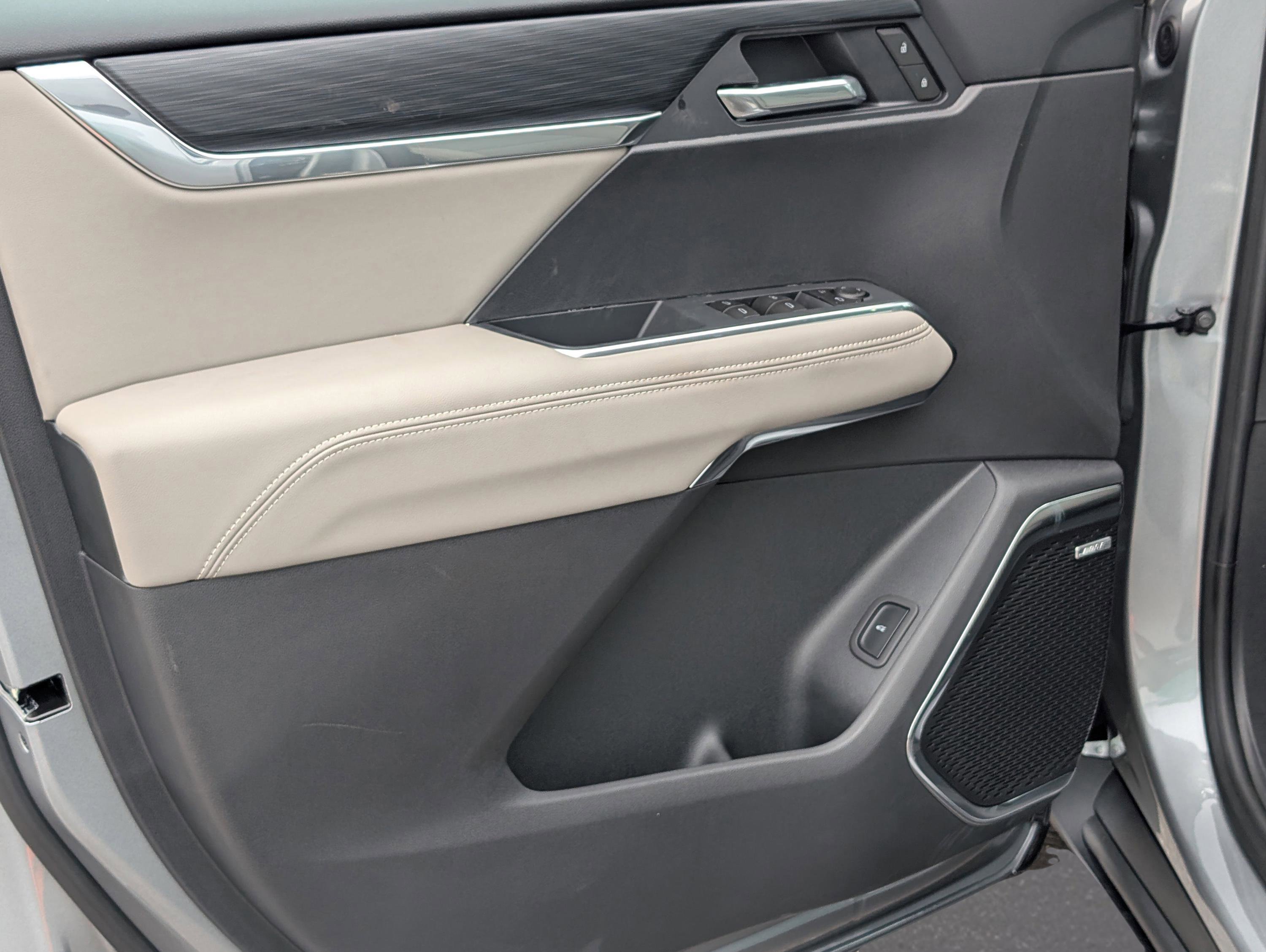 New 2026 GMC Acadia Elevation image 16