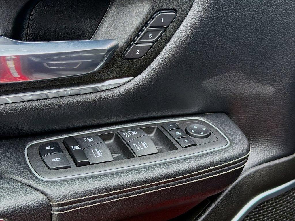 Used 2023 RAM 1500 Laramie AWD/4WD image 22