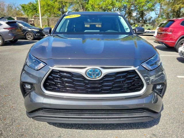 Used 2022 Toyota Highlander XLE image 15
