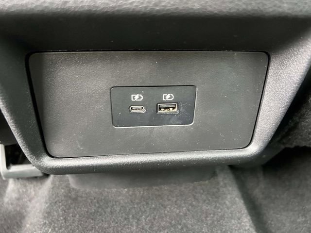 Used 2022 Nissan Rogue SV AWD/4WD image 12