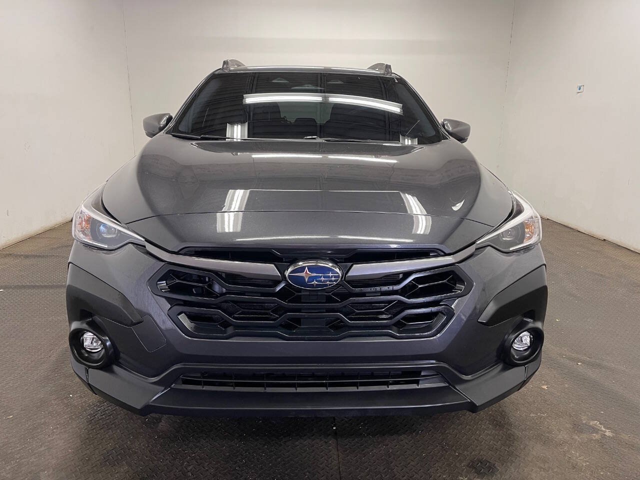 Used 2024 Subaru Crosstrek 2.0i Premium AWD/4WD image 2