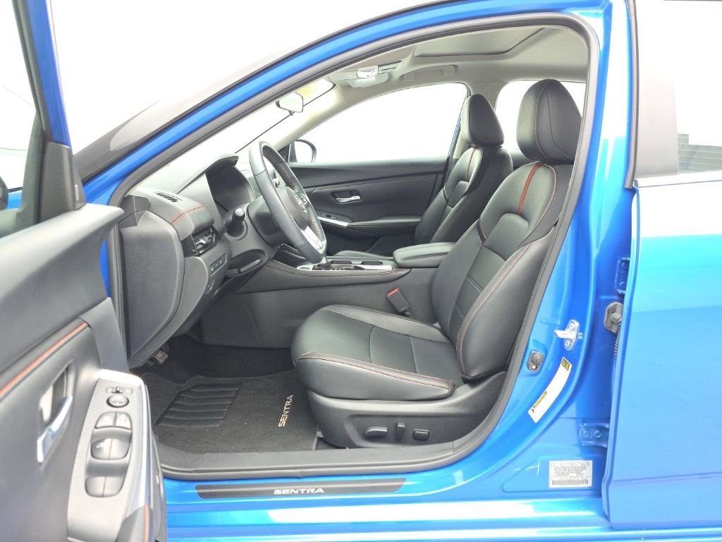 Used 2024 Nissan Sentra SR w/ SR Premium Package FWD image 10