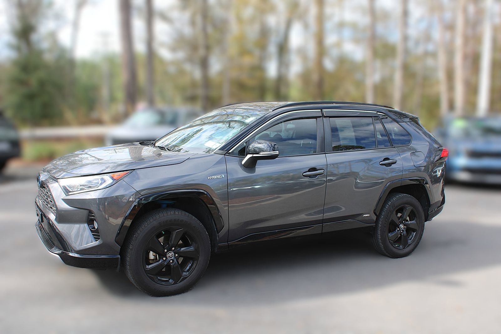 Used 2019 Toyota RAV4 XSE w/ XSE Weather Package image 4