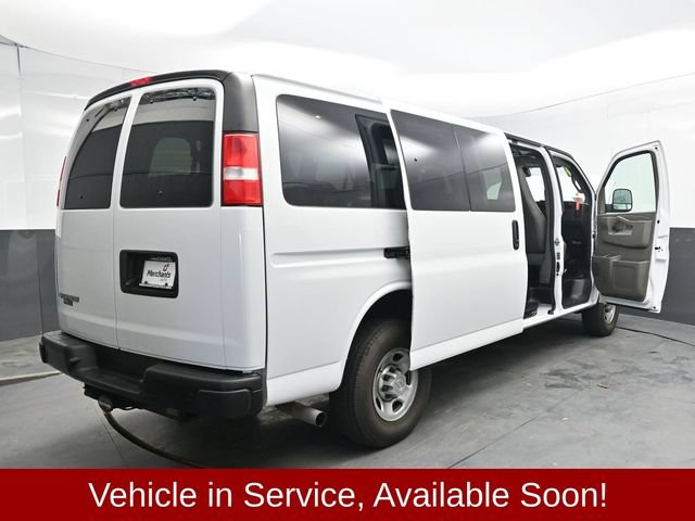 Used 2024 Chevrolet Express 3500 LS RWD image 45