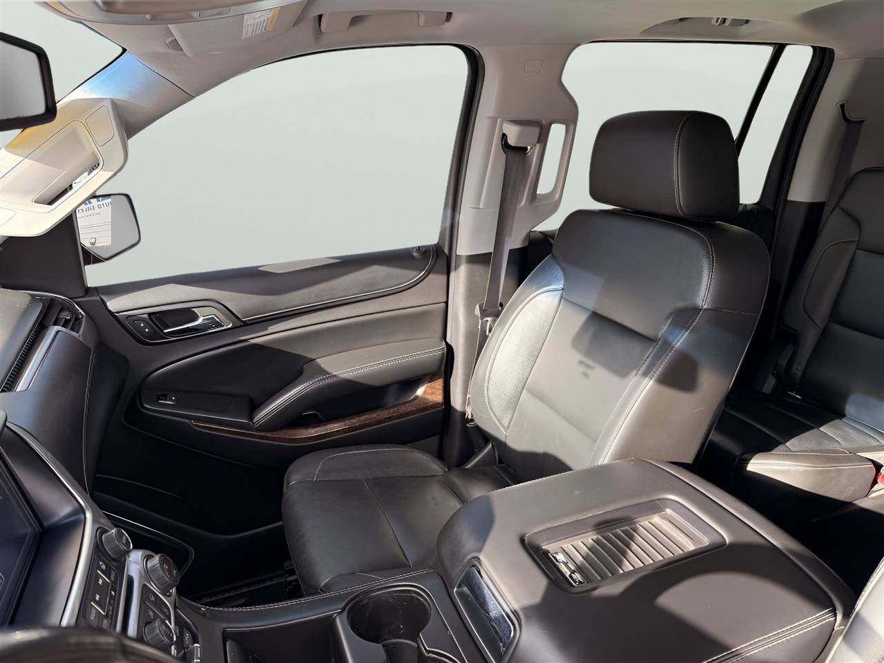 Used 2015 Chevrolet Suburban LT AWD/4WD image 14