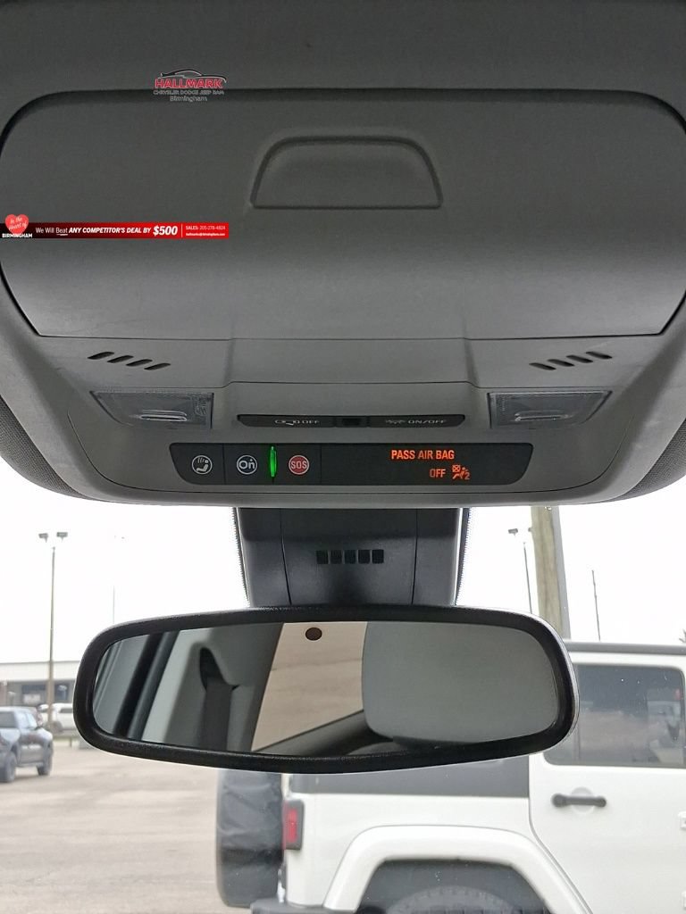 Used 2024 GMC Terrain SLE FWD image 14