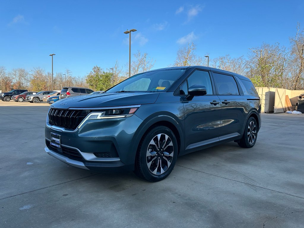 Used 2022 Kia Carnival EX