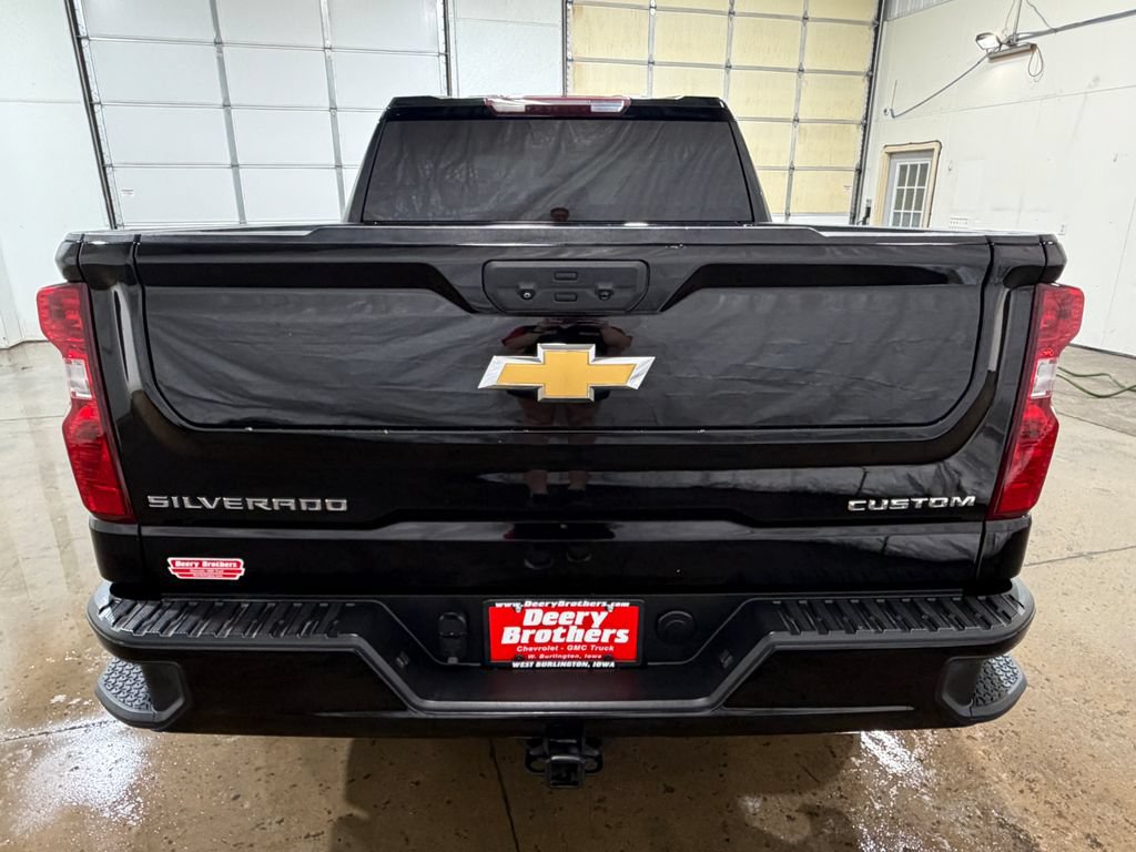 Used 2022 Chevrolet Silverado 1500 Custom AWD/4WD image 13