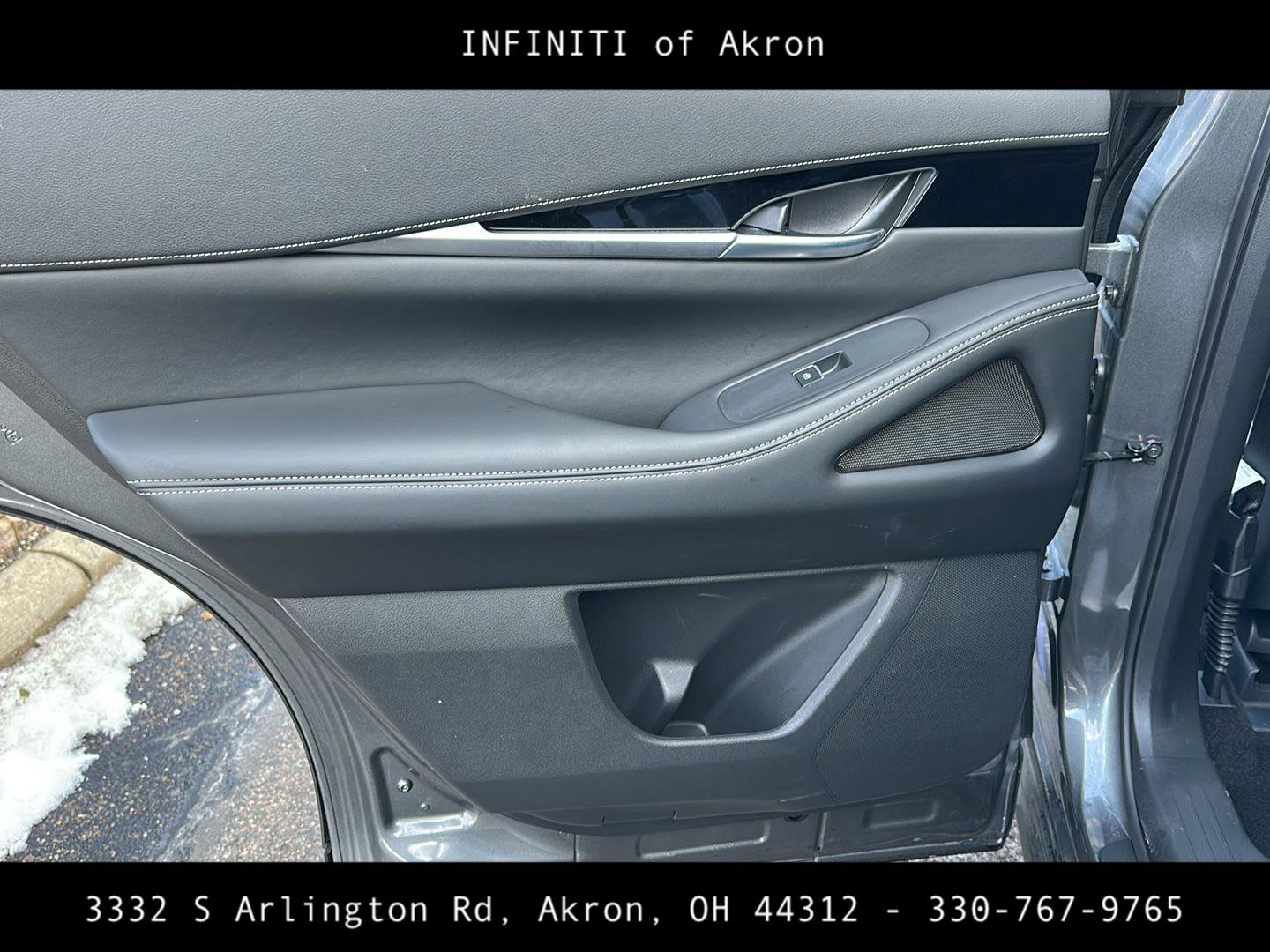 Used 2025 INFINITI QX60 Pure image 39