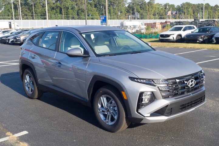 New 2026 Hyundai Tucson SE FWD image 3