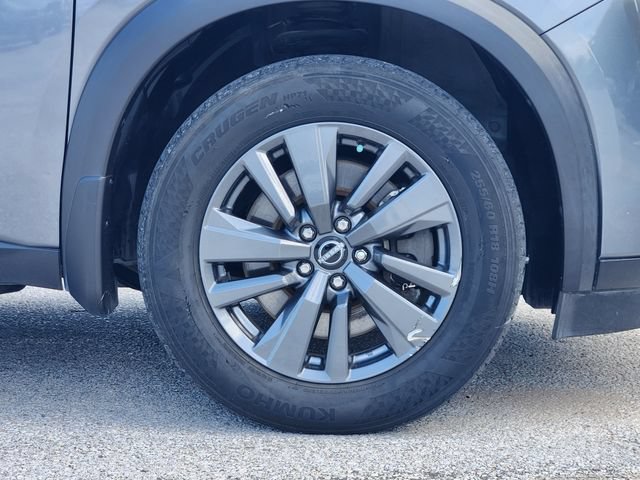 Used 2023 Nissan Pathfinder S FWD image 11