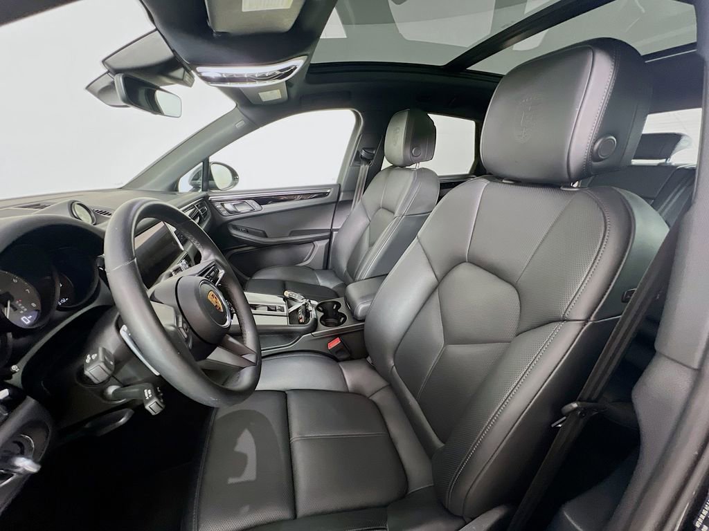 Certified 2023 Porsche Macan S image 5