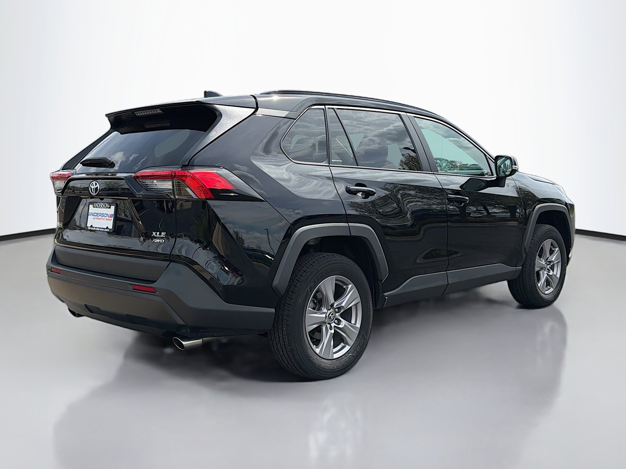 Used 2023 Toyota RAV4 XLE w/ Convenience Package AWD/4WD image 2