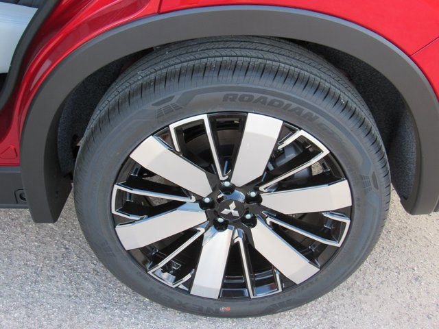 New 2026 Mitsubishi Outlander SE image 7