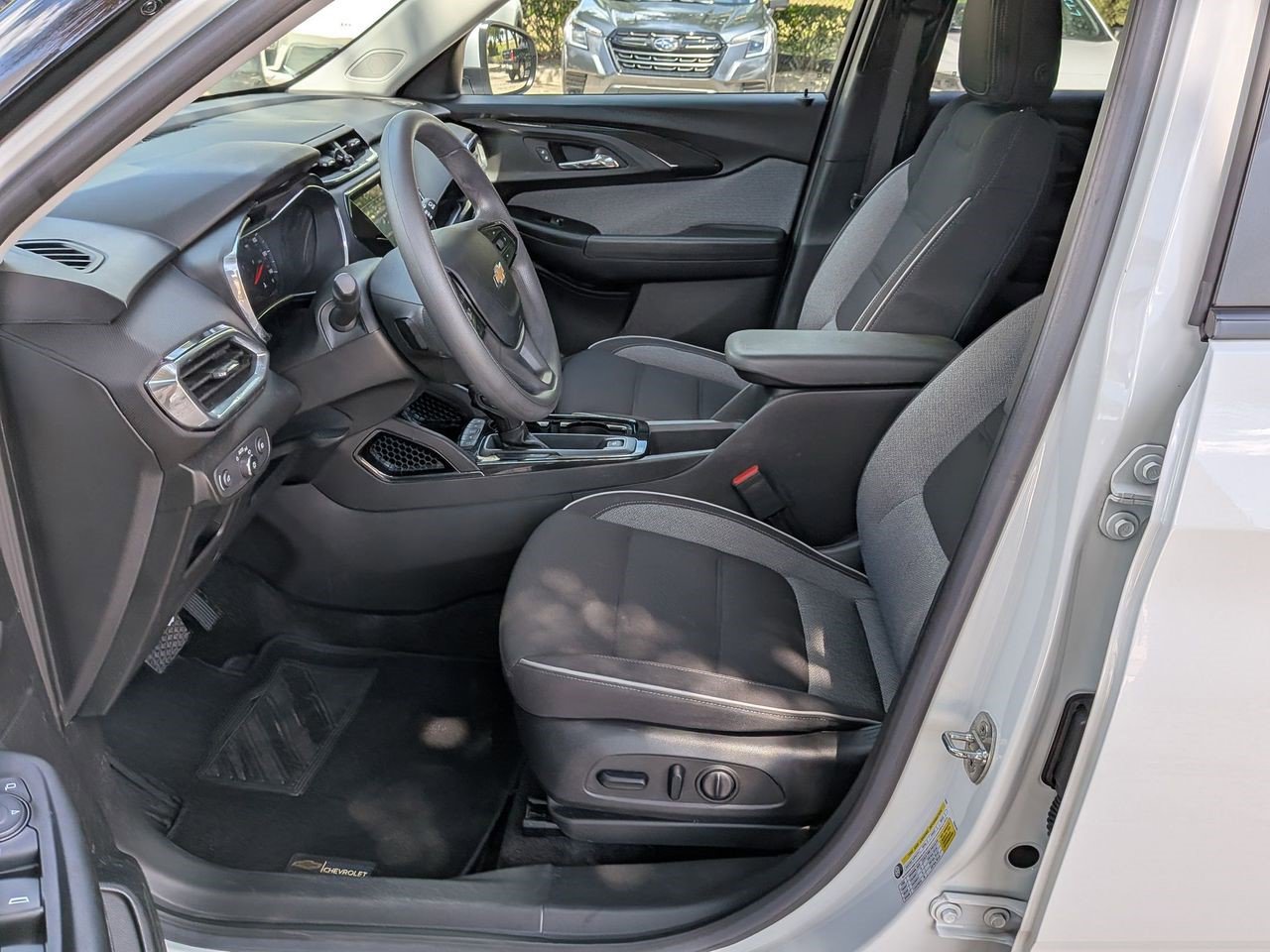 Certified 2023 Chevrolet TrailBlazer LT w/ Convenience Package FWD image 15