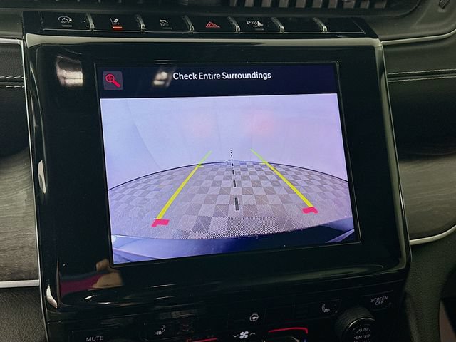 Used 2022 Jeep Grand Cherokee L Limited AWD/4WD image 17
