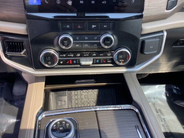 Used 2024 Ford Expedition Max Limited image 36