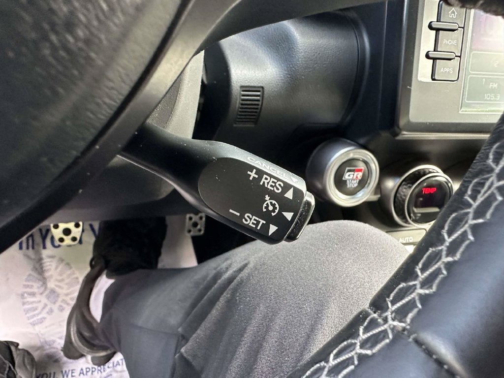 Used 2022 Toyota GR86 Premium w/ ALL Weather Mat Package (TMS) RWD image 26