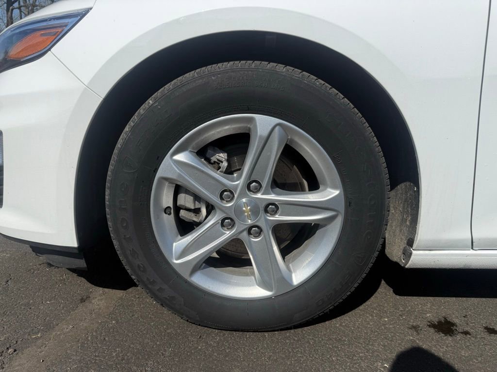 Used 2024 Chevrolet Malibu LS FWD image 9