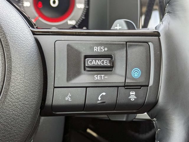 Used 2025 Nissan Pathfinder Platinum w/ Cargo Package AWD/4WD image 31