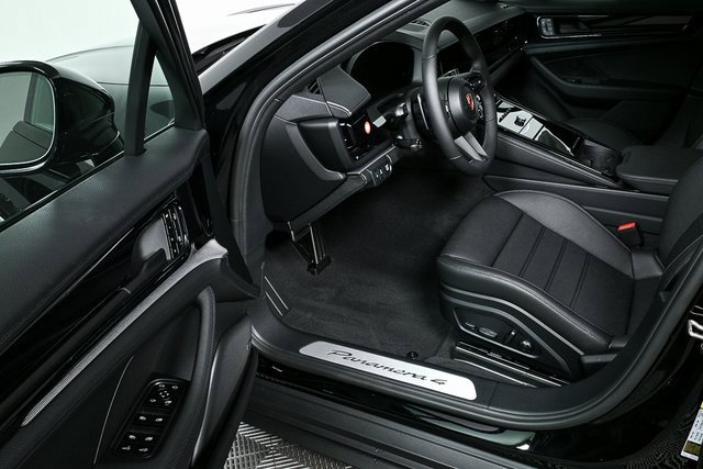 New 2025 Porsche Panamera 4 image 8