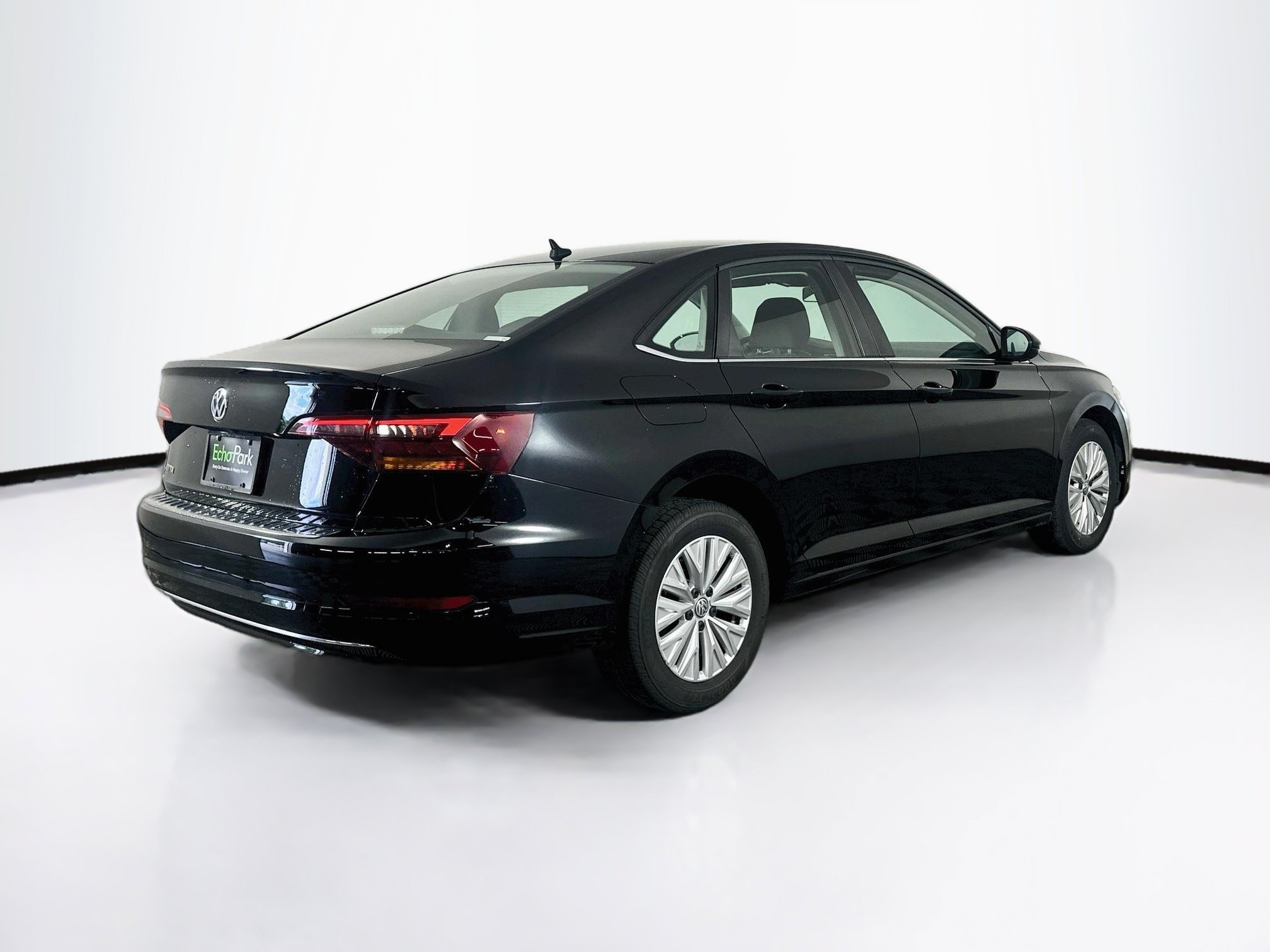 Used 2019 Volkswagen Jetta S w/ Driver Assistance Package FWD image 9