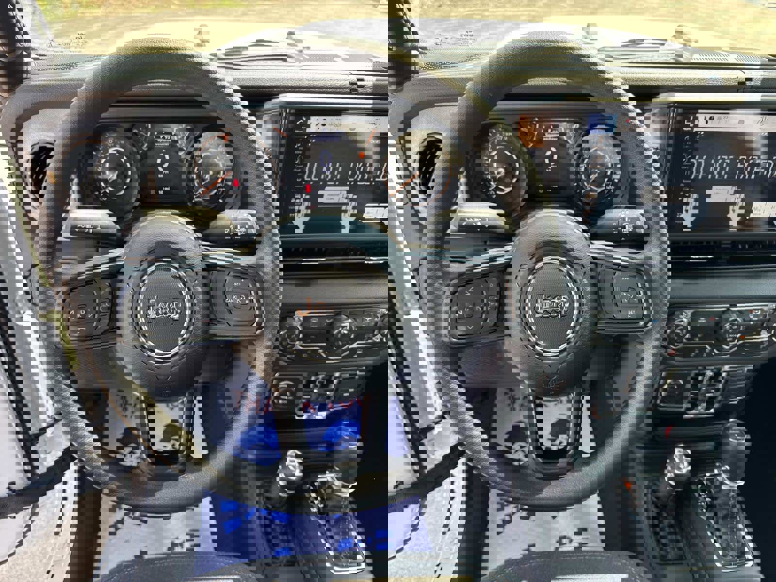 New 2025 Jeep Gladiator Sport image 37