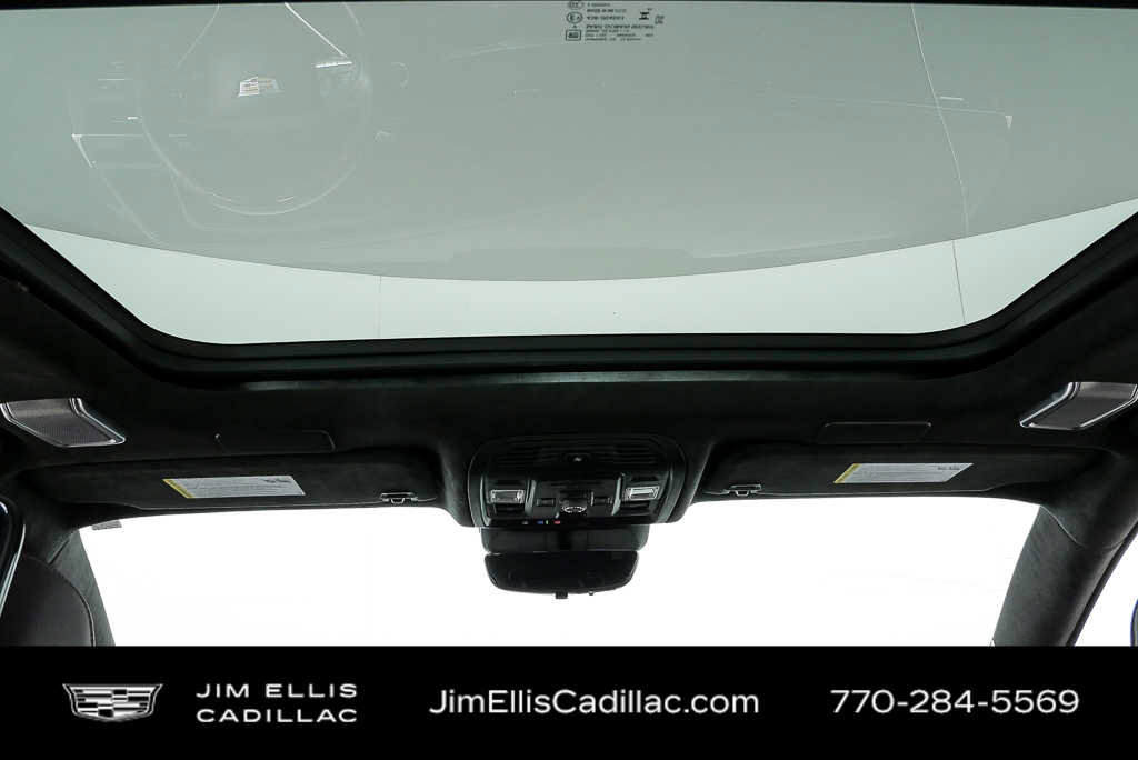 Used 2023 Cadillac Escalade Sport Platinum w/ LPO, ONYX Package image 20