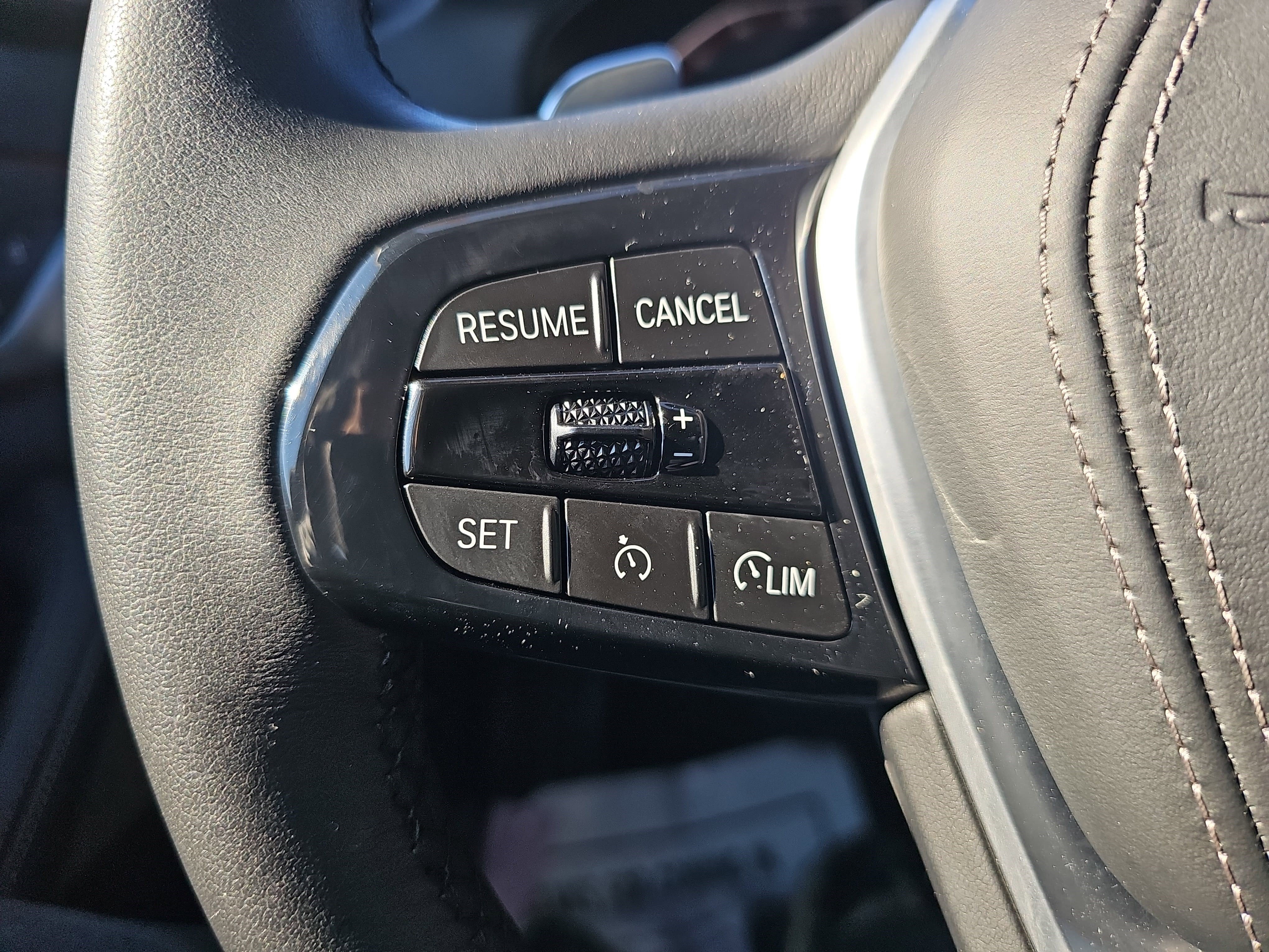 Certified 2023 BMW 530i w/ Premium Package image 18