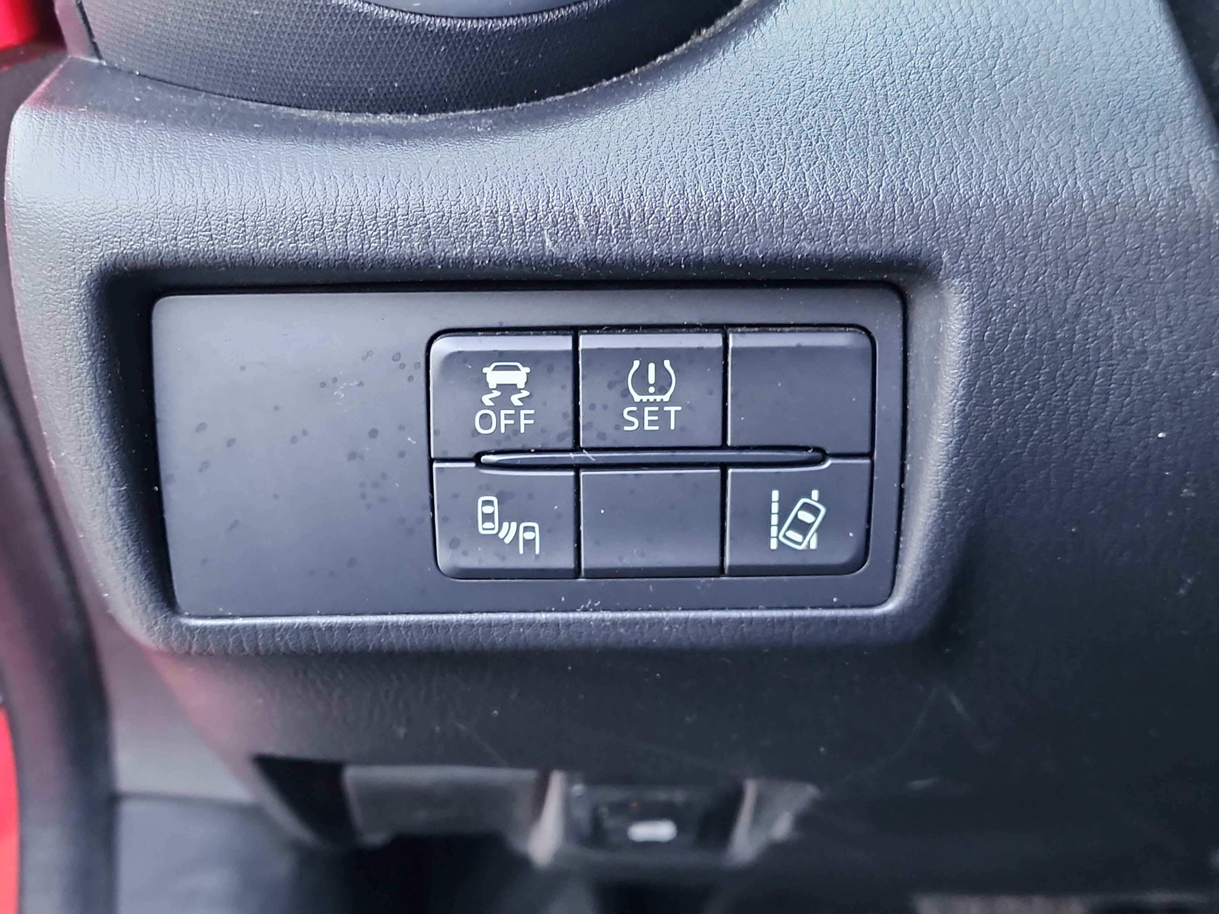 Used 2017 MAZDA MX-5 Miata RF Grand Touring image 24