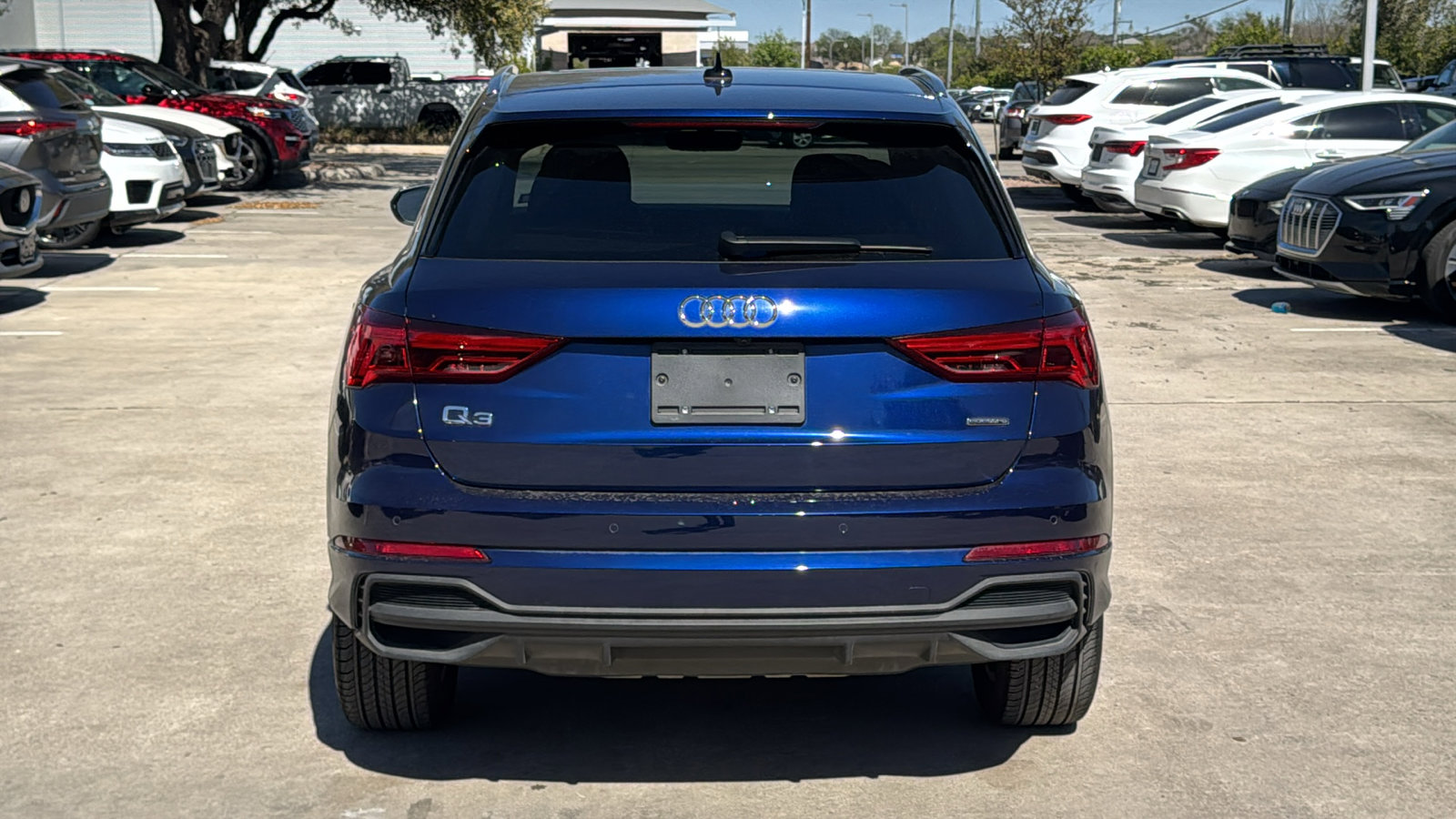 Used 2025 Audi Q3 2.0T Premium Plus w/ Premium Plus Package image 6