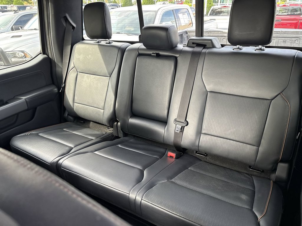 Used 2025 Ford F250 Lariat w/ Lariat Ultimate Package AWD/4WD image 29